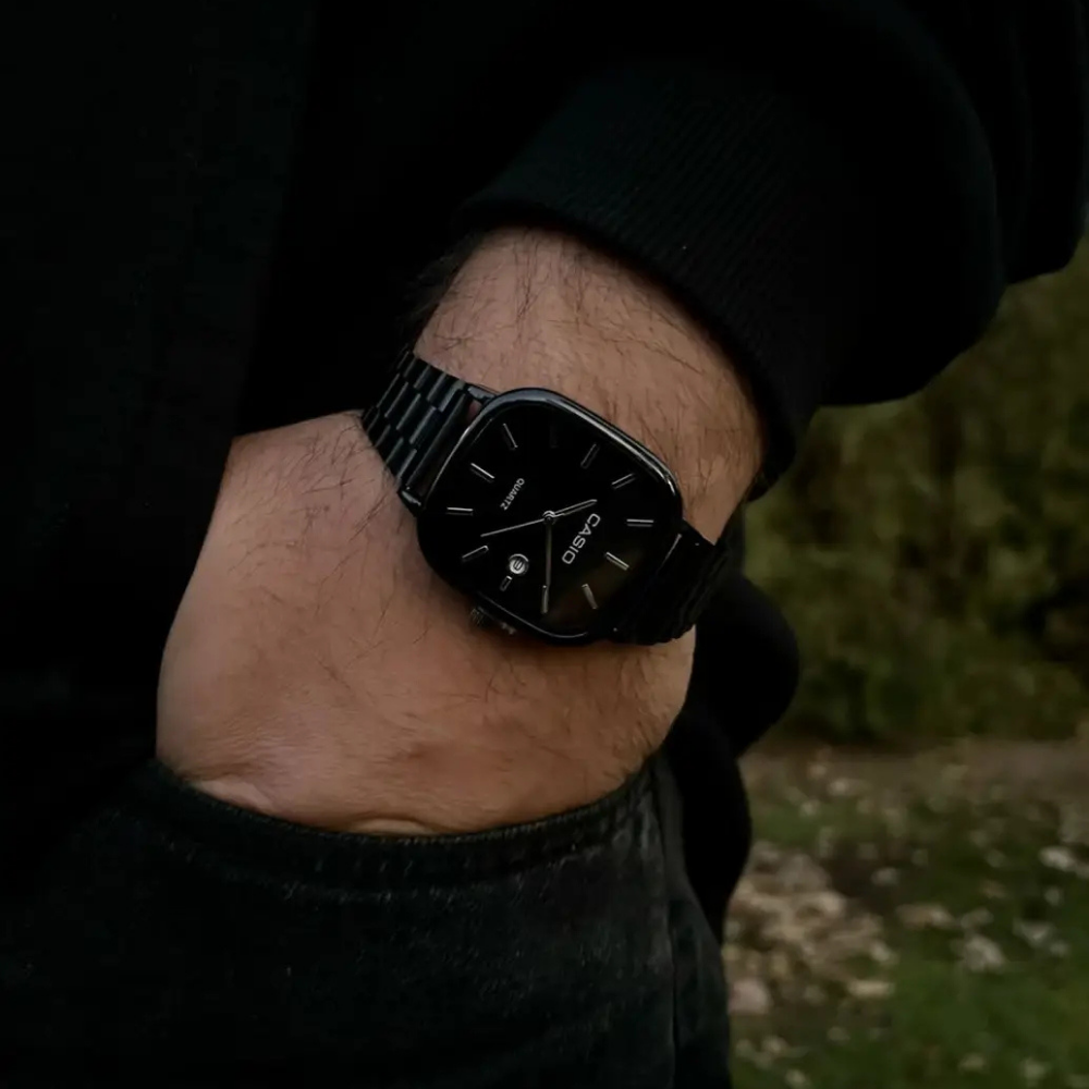 Casio Vintage Unisex Dijital Kol Saati Metal Kordon 50M Su Geçirmez Şık