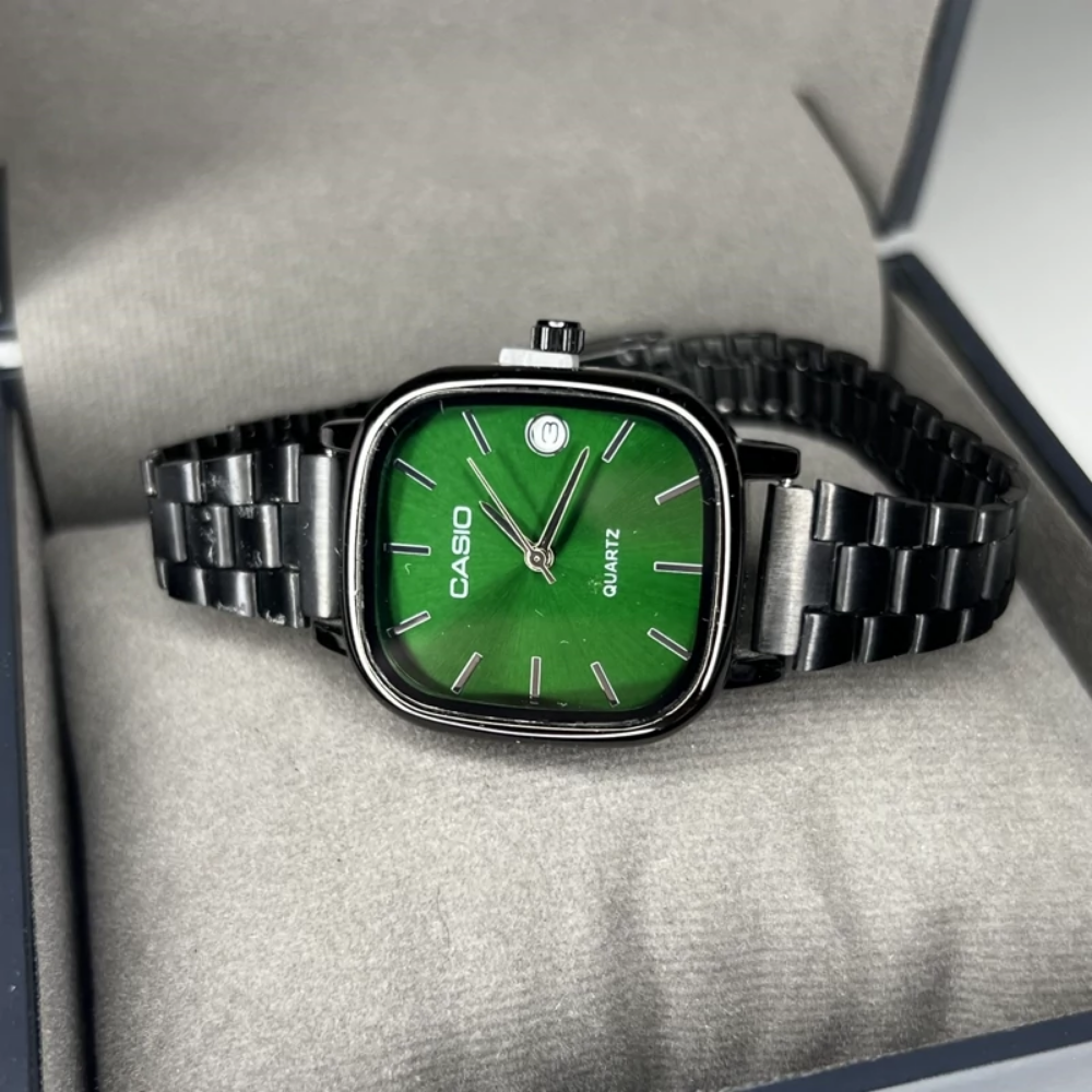 Casio Vintage Unisex Dijital Kol Saati Metal Kordon 50M Su Geçirmez Şık