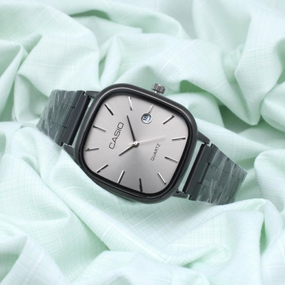 Casio Vintage Unisex Dijital Kol Saati Metal Kordon 50M Su Geçirmez Şık