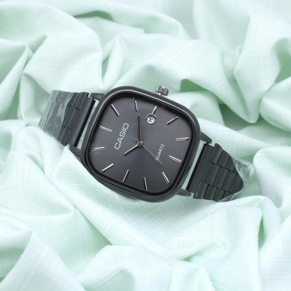 Casio Vintage Unisex Dijital Kol Saati Metal Kordon 50M Su Geçirmez Şık